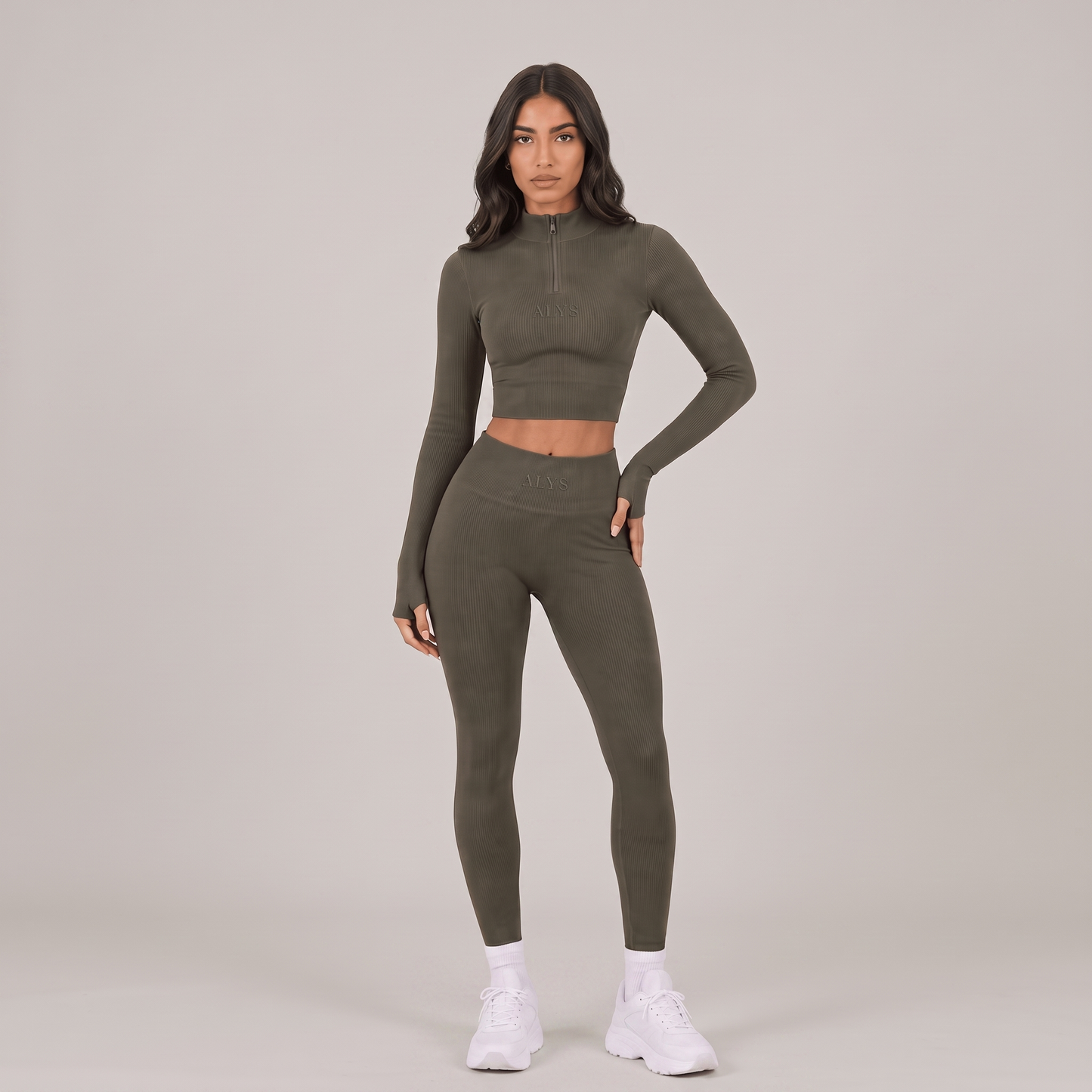 Conjunto Ribbed Manga Longa ALYS - Verde Militar (frente)