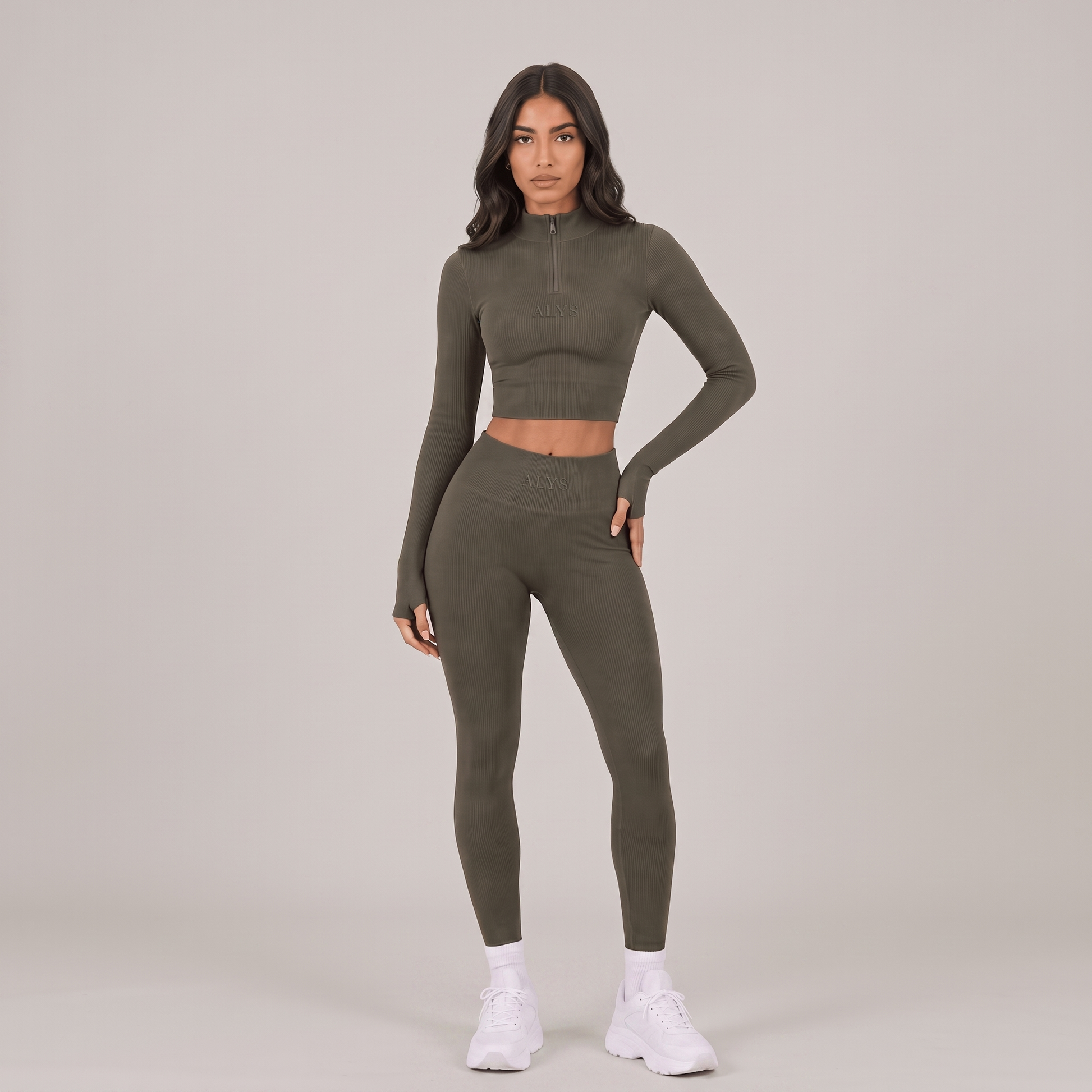 Conjunto Ribbed Manga Longa ALYS - Verde Militar (frente)