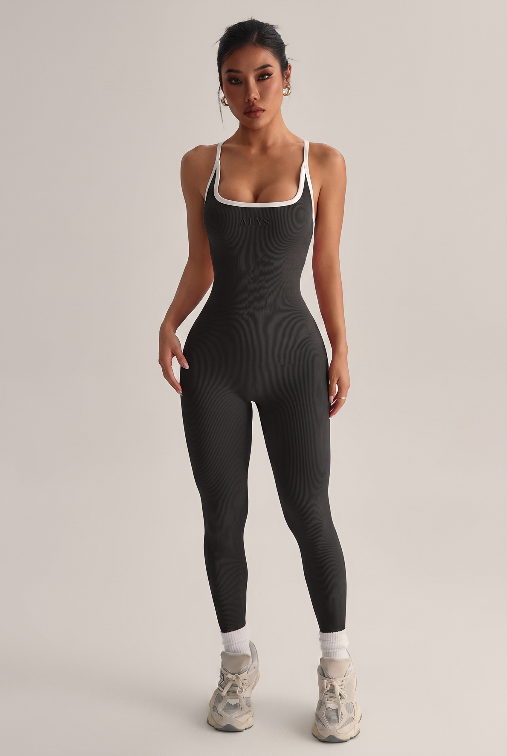 Macacão Seamless Costas Cruzadas ALYS - Preto, frente